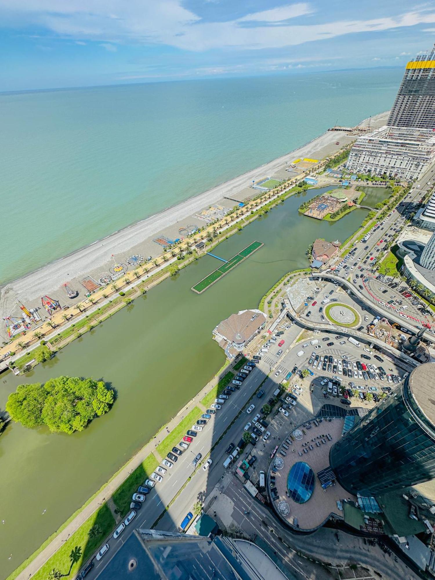 Seaside Vip Hotel Batumi Exteriör bild